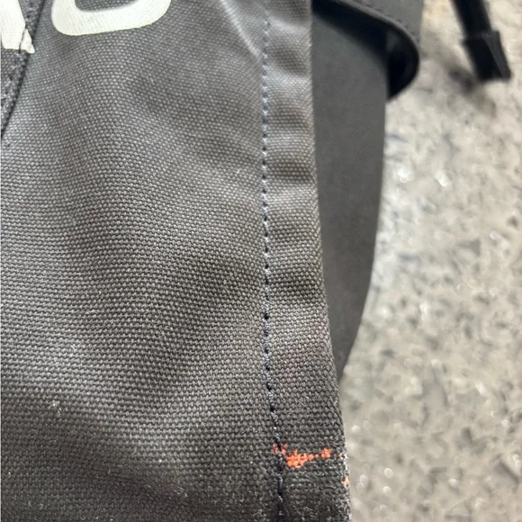 Marc Jacobs Black and White Canvas Tote Bag - Picture 7 of 10